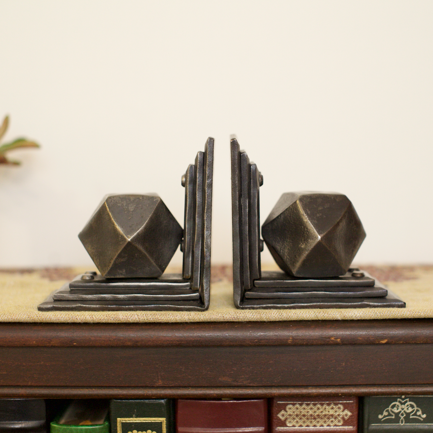 Geo-ball bookends